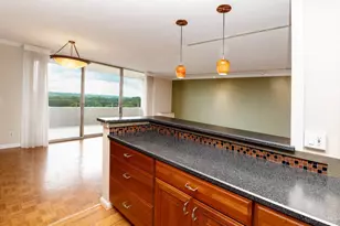 2324 Madison Rd, Cincinnati, OH 45208 - Photo 15