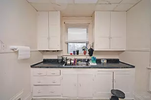 4247 W 8th St, Cincinnati, OH 45205 - Photo 5