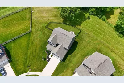 9475 Whispering Stream Court, Clearcreek Twp., OH 45458 - Photo 43