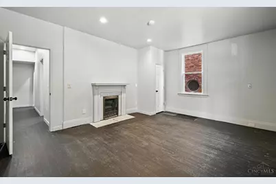 404 Warner Street, Cincinnati, OH 45219 - Photo 3