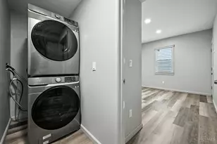 316 Klotter Ave, Cincinnati, OH 45219 - Photo 9