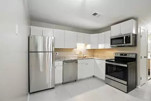 7212 Creekview Dr, Colerain Township, OH 45247 - Photo 19