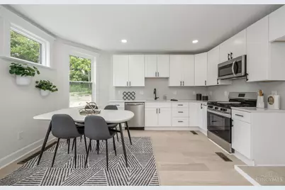 817 Hawthorne Avenue #A, Cincinnati, OH 45205 - Photo 11