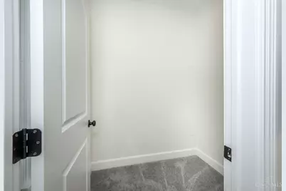 817 Hawthorne Avenue #A, Cincinnati, OH 45205 - Photo 21