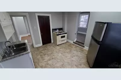 4965 Glenway Avenue, Cincinnati, OH 45205 - Photo 3