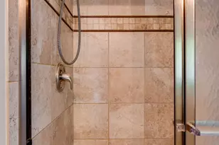 5725 Hawthorne Reserve Dr, Liberty Township, OH 45044 - Photo 25