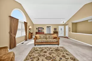 1210 Stephanie Dr, Hamilton, OH 45013 - Photo 7