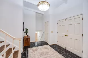 204 Brocdorf Dr, Wyoming, OH 45215 - Photo 3