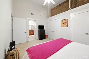 417 Vine St, Cincinnati, OH 45202 - Photo 25