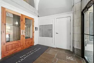 417 Vine St, Cincinnati, OH 45202 - Photo 3