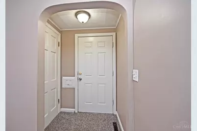 1625 Joseph Court, Cincinnati, OH 45231 - Photo 5