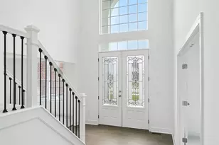 8848 Oakcrest Way, West Chester, OH 45069 - Photo 3