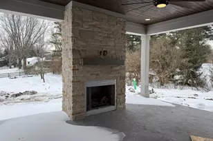 6300 Miami Rd, Indian Hill, OH 45243 - Photo 9