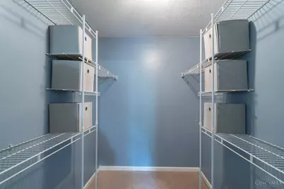 702 Cheryl Lane, Hillsboro, OH 45133 - Photo 19