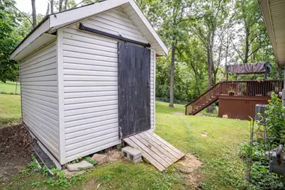 702 Cheryl Lane, Hillsboro, OH 45133 - Photo 33