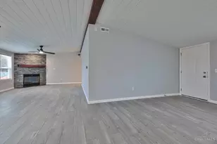 1000 Triple Two Farm Rd, Franklin Township, OH 45120 - Photo 15