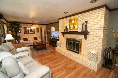 902 N Bickett Road, Xenia, OH 45385 - Photo 3