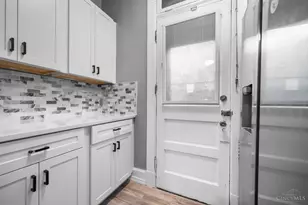 236 Gilman Ave, Cincinnati, OH 45219 - Photo 23