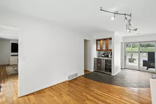 7392 Hunley Rd, Anderson Township, OH 45244 - Photo 17