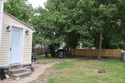 154 Beckett Street, Hamilton, OH 45011 - Photo 3