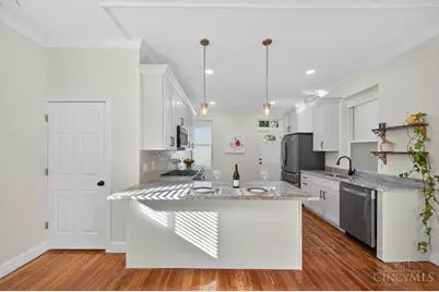 136 Dorchester Avenue, Cincinnati, OH 45219 - Photo 21