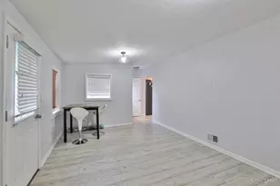 3318 Kleeman Rd, Green Township, OH 45211 - Photo 9