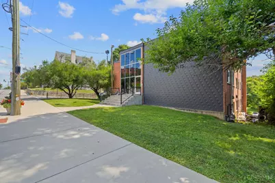 2058 Auburn Avenue, Cincinnati, OH 45219 - Photo 3