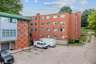 2058 Auburn Ave, Cincinnati, OH 45219 - Photo 13