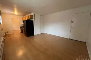 1522 Cedar Ave, Cincinnati, OH 45224 - Photo 3