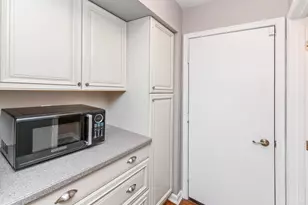 275 Bennington Way, Springdale, OH 45246 - Photo 23