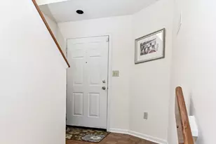 275 Bennington Way, Springdale, OH 45246 - Photo 3