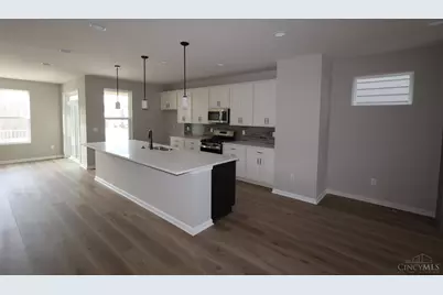 5682 Ohio Trail #4, Green Township, OH 45248 - Photo 7