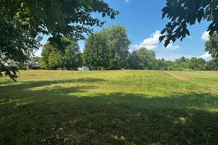 1387 Schmidt Dr, Perry Township, OH 45118 - Photo 1