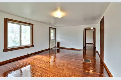 221 S Vine Street, Blanchester, OH 45107 - Photo 7