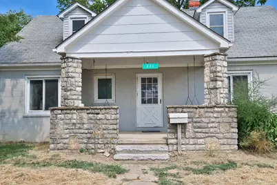 221 S Vine Street, Blanchester, OH 45107 - Photo 3