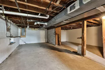 221 S Vine Street, Blanchester, OH 45107 - Photo 23