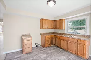 605 Spring Ave, Franklin, OH 45005 - Photo 9