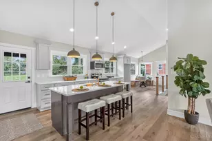 6399 Donjoy Dr, Blue Ash, OH 45242 - Photo 9