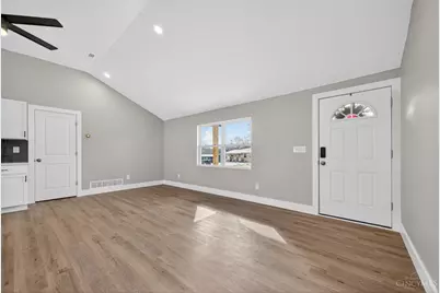 60 S Orchard Circle, Blanchester, OH 45107 - Photo 5