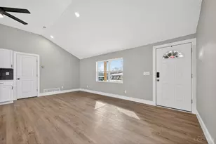 60 S Orchard Cir, Blanchester, OH 45107 - Photo 5