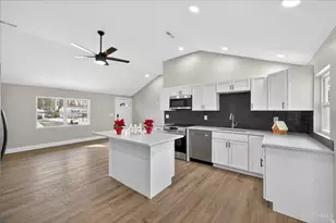 60 S Orchard Cir, Blanchester, OH 45107 - Photo 7