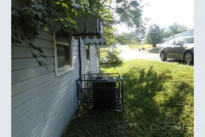 608 Richardson Drive, Middletown, OH 45042 - Photo 7