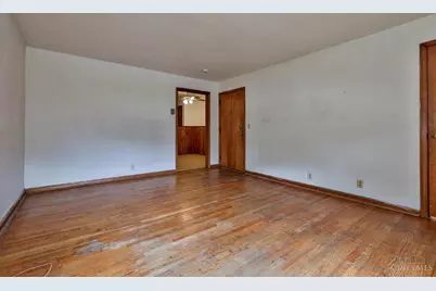1850 Bising Avenue, Cincinnati, OH 45239 - Photo 5