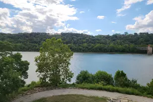 5751 Sanctuary Pl, Cincinnati, OH 45230 - Photo 3