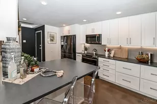 2401 Ingleside Ave, Cincinnati, OH 45206 - Photo 13