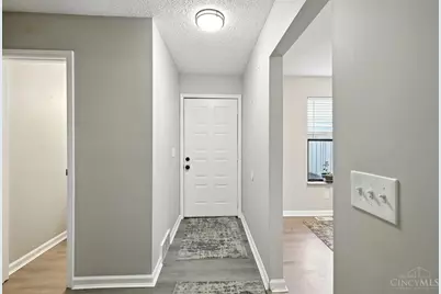 5356 Pros Drive, West Chester, OH 45069 - Photo 3