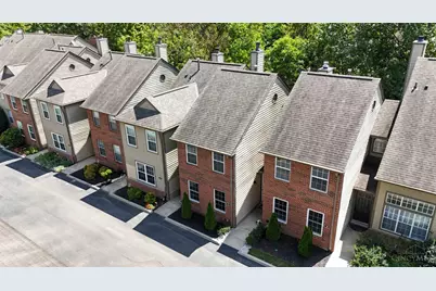 10555 Montgomery Road #49, Montgomery, OH 45242 - Photo 3