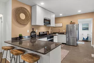 1966 Kentucky Ave, Cincinnati, OH 45223 - Photo 9