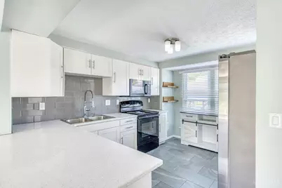 3015 Stratford Court #126, Loveland, OH 45140 - Photo 7