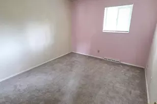 9224 Comstock Dr, Colerain Township, OH 45231 - Photo 13